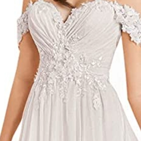 Sophia Tollie Sweetheart Neckline New Gorgeous wedding dress size 22. - Picture 6 of 6